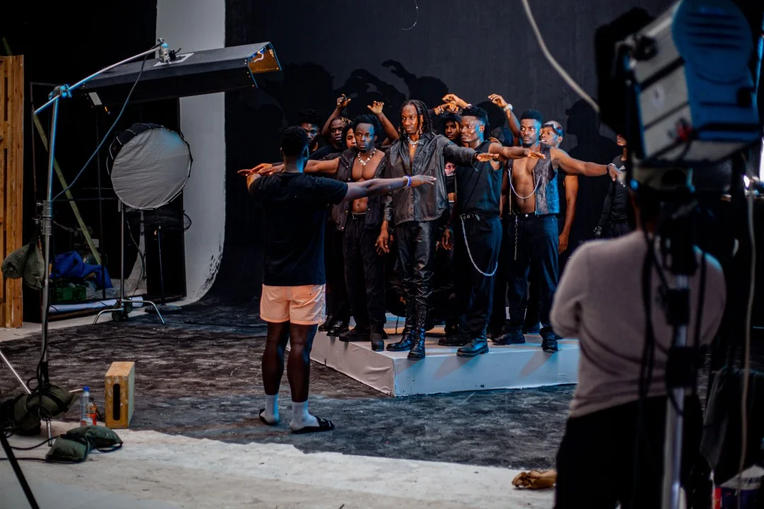 视频创作团队工作场景